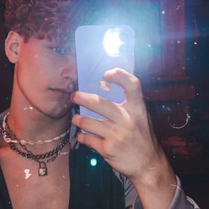 Meet your Posher, Scott